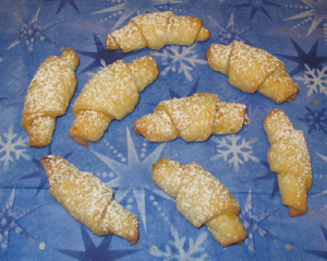Rugelach sans oeufs - petits croissants enneigés Rugelach sans oeufs - petits croissants enneigés