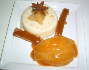 Panacotta aux épices, poires et caramel épicé sans oeufs