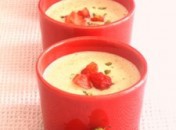 127063128_e05eede802 Soupe de fraises à la pistache sans oeufs sans gluten possible sans lait