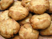 Cookies au miel et au noix de macadamia sans oeufs Cookies au miel et aux noix de macadamia sans oeufs