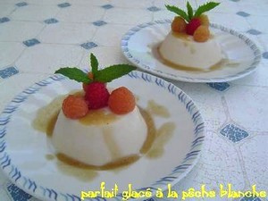 Parfaits glacés à la pêche blanche, sans œufs, sans gluten