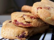 388328845_73a3fa544c Coeurs sablés aux cranberries et à la farine de chataîgnes sans oeufs
