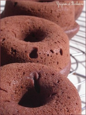 Gâteau au chocolat sans œufs sans lait