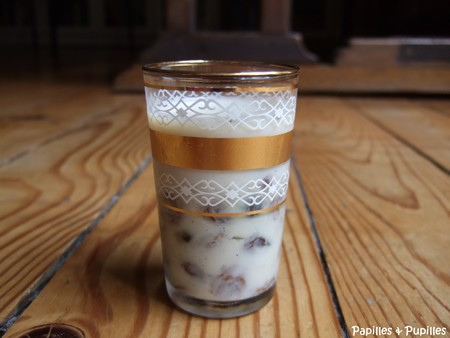 Petites crèmes aux raisins et à la cannelle sans œufs sans gluten - Image Papilles et Pupilles