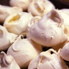 Meringues françaises ©wader CC BY-NC-SA 20