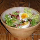Frisée aux lardons
