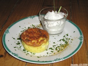 Petits flans d'asperge au curry et chantilly aux herbes Petits flans d'asperge au curry et chantilly aux herbes