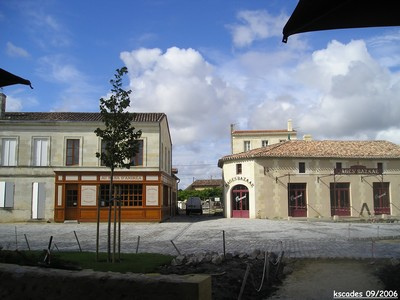 Bages Bages Café Lavinal à Bages, Pauillac, Médoc