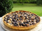 Tarte aux questsches et aux amandes