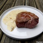 Pavé d'autruche sauce moutarde