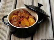 Mini cocottes de boeuf au cumin, poivrons et pommes de terre