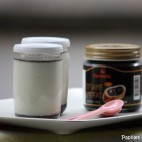 Yaourts à la pâte de sésame noir