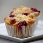 Muffins framboises nectarine chocolat blanc