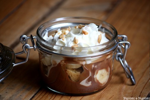Trifle banane chocolat caramel aux éclats de cacahuètes