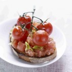 Bruschettas aux deux tomates