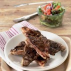 Côtelettes d’agneau grillées au Ketchup