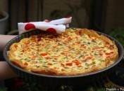 Tarte feuilletée aux poivrons rouge et vert et au bacon Tarte aux poivrons – comme un air de Pays Basque dans l’assiette