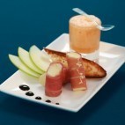 Cannelloni de jambon cru et émulsion de melon