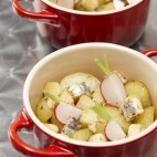 Crumble de bonnottes de Noirmoutier, anchois, piment d'Espelette et beurre demi sel -