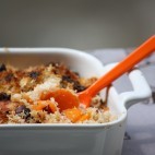 Crumble de carottes au cumin, noisettes et Parmesan