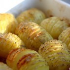 Pommes de terre rôties à la suédoise - Hasselback potatoes - Juste sorties du four