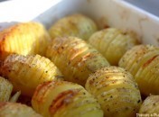 Pommes de terre rôties à la suédoise : Hasselback potatoes