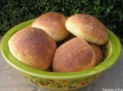 Petits pains aux 5 céréales et 3 graines Petits pains aux 5 céréales et 3 graines – World Bread Day 2011