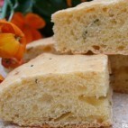 Recette pain au maïs piment de cayenne et ciboulette