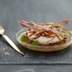 Croustillant et chantilly de jambon de Bayonne (c) Philippe Etchebest