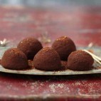 Truffes Choco Fraises au piment d'Espelette © PL Viel / V. Drouet / L. Denisot pour l’AAPrA