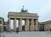 La porte de Brandebourg qui était partie intégrante du mur de Berlin Restaurants et concepts tendance à Berlin – Que mangerons-nous demain
