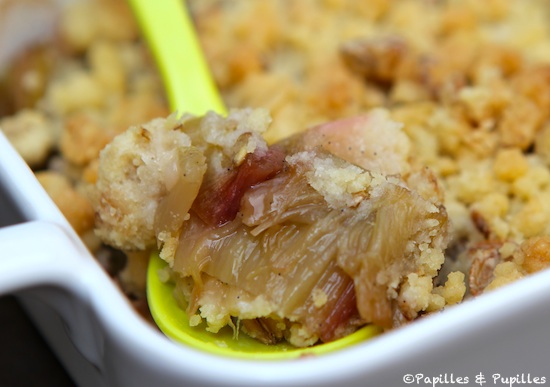 Crumble à la rhubarbe
