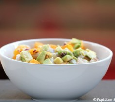 Tartare de daurade aux avocats, oranges et oignon rouge