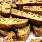 Biscotti aux airelles et aux pistaches