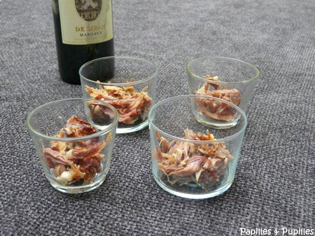 Verrine de confit de canard à la purée mousseuse de châtaignes Verrine de confit de canard à la purée mousseuse de châtaignes