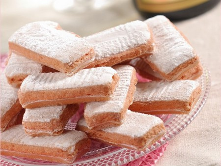 Biscuits roses de Reims - Biscuits Fossier