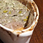 Terrine de canard aux noisettes et pistaches