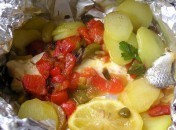 Papillotes de bar (loup) en habit de poivrons