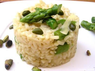 Risotto aux asperges et aux pistaches