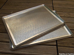 Plaques perforées