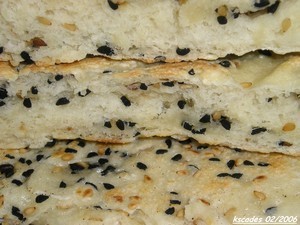 Les pains plats : Matlouh, Aiysh, Khoubiz, Barbari, Mankoush, Pitta, Mannaeesh Pain Matlouh