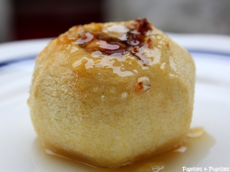 Pommes au four au miel et aux noisettes
