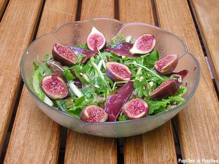 Image Papilles et Pupilles - Mesclun aux figues et au magret séché