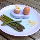 Plateau télé : Oeufs coques, asperges et Parmesan