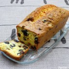 Cake au Comté, olives et fruits secs