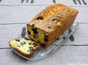 Cake au Comté, olives et fruits secs