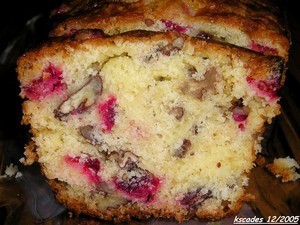 Cake aux noix et aux airelles