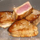 Steaks de thon mi cuits