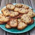 Cookies aux noix de macadamia, aux pépites de chocolat et au sirop d’érable