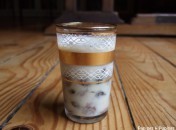 Petites crèmes aux raisins et à la cannelle Petites crèmes aux raisins et à la cannelle